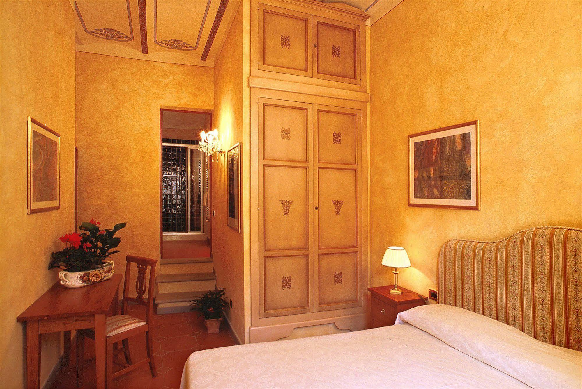 B&B Palazzo Al Torrione 2 San Gimignano Exterior foto